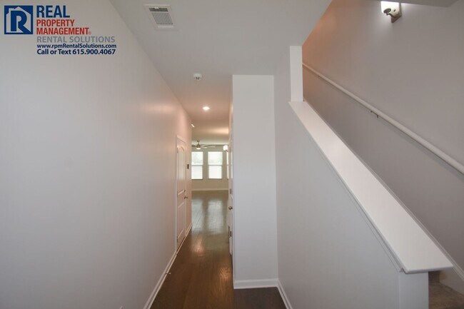 Building Photo - Amazing 3BR/2.5BA townhome w/ garage, washer/dryer included, triple Rockvale schools!