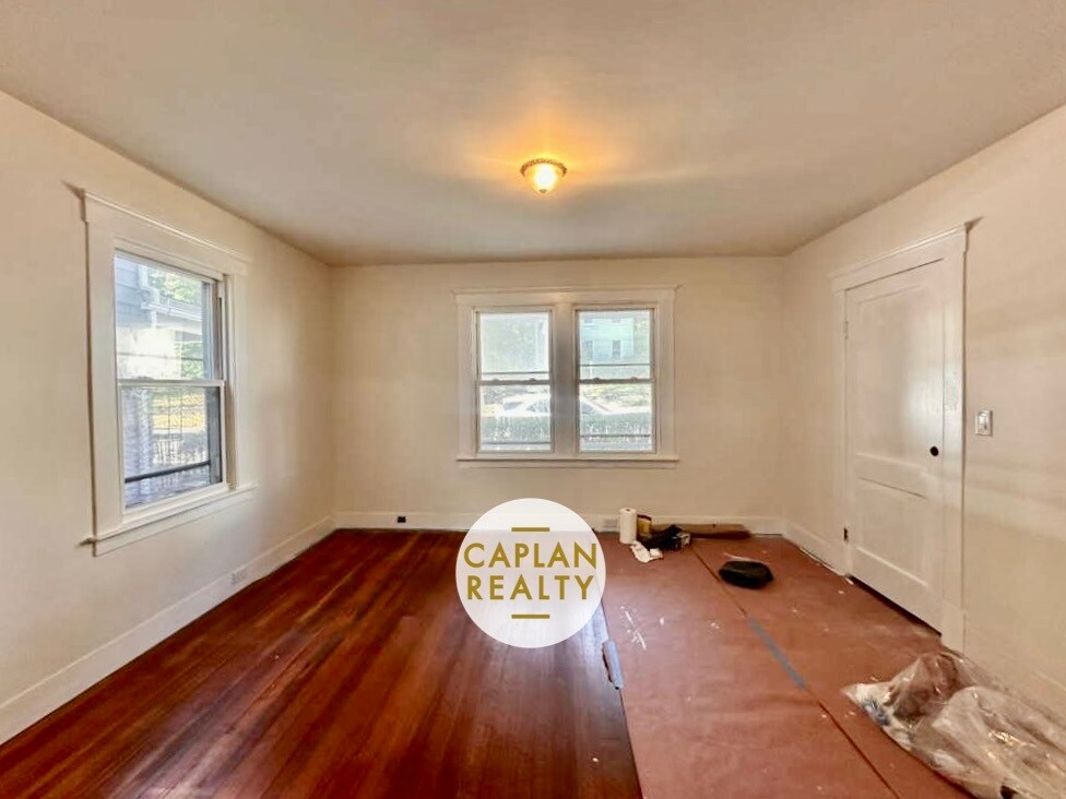 Building Photo - 1655 State St