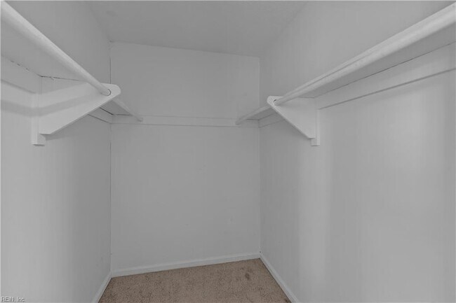 Building Photo - 570 Tenbee Ln