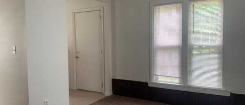 Building Photo - 1619 Glenn Park Dr