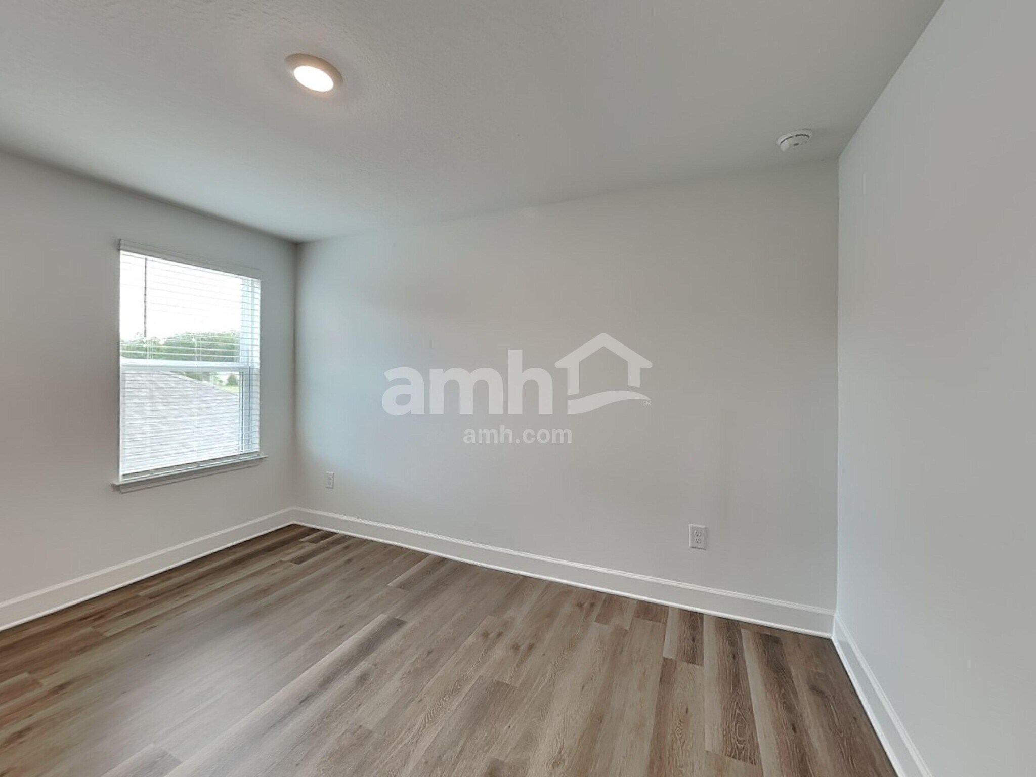 Building Photo - 3213 Barber Ave