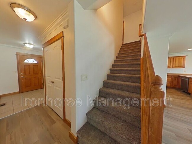 Building Photo - 5471 Glenellen Dr