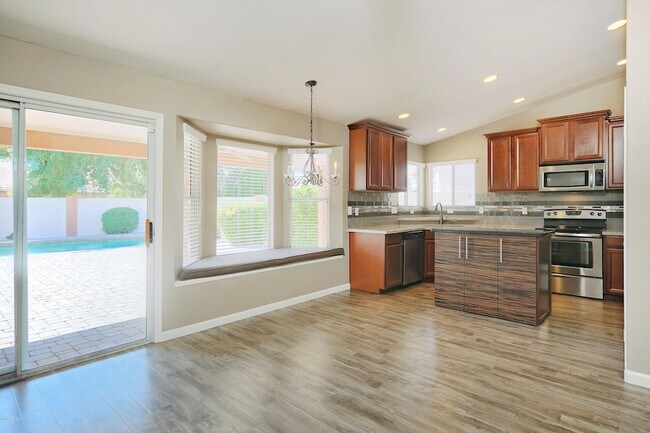 Building Photo - 8517 W Caribbean Ln