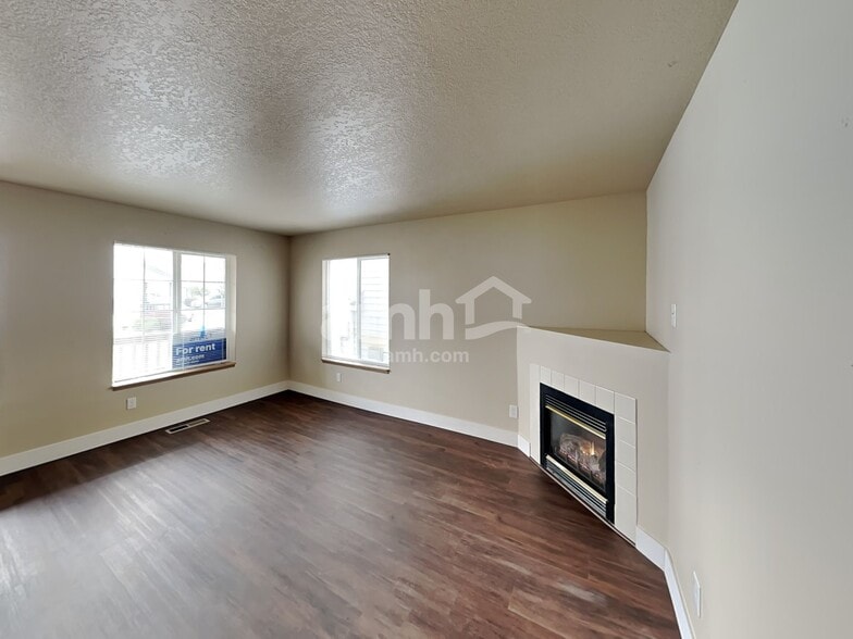 Building Photo - 16966 SW Steele Way