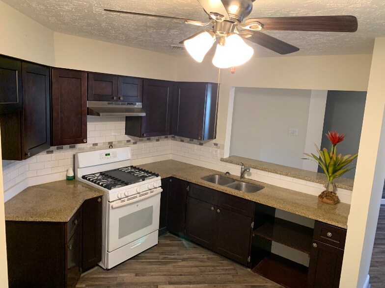 Building Photo - 13246 Sharpbill Dr