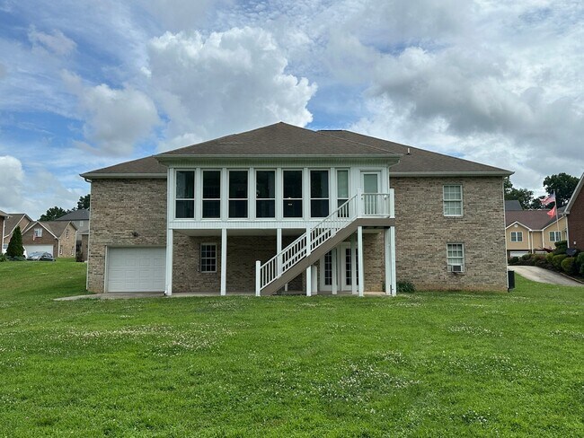 Building Photo - 3437 Bailey Ranch Rd