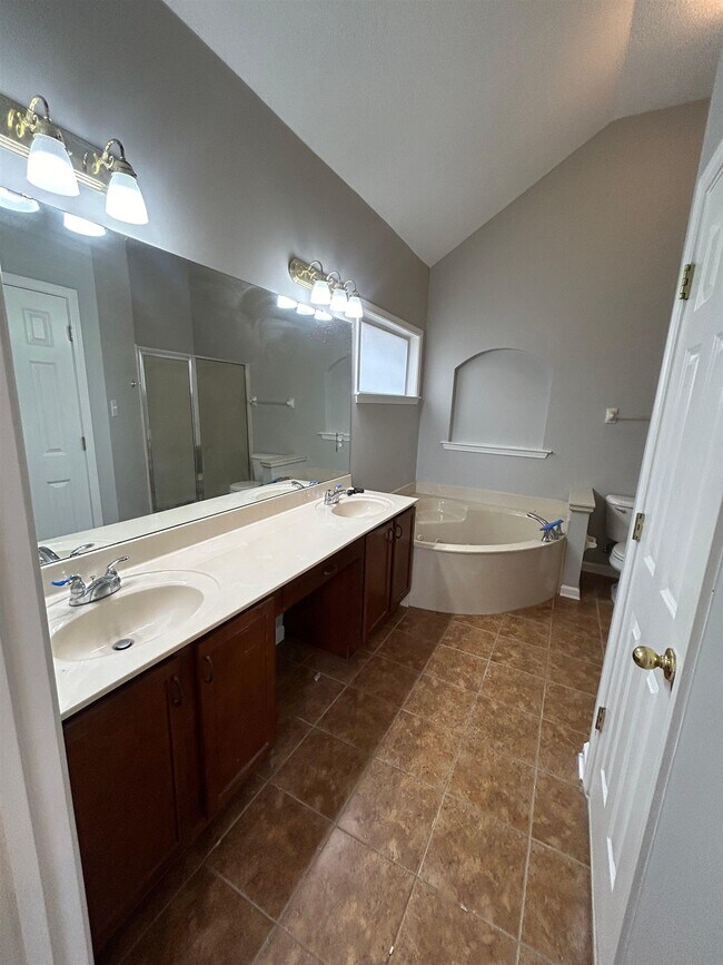 Building Photo - 9204 Acadia Pl