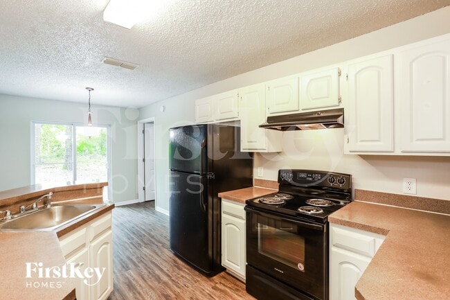 Building Photo - 14831 SE 25th Ave