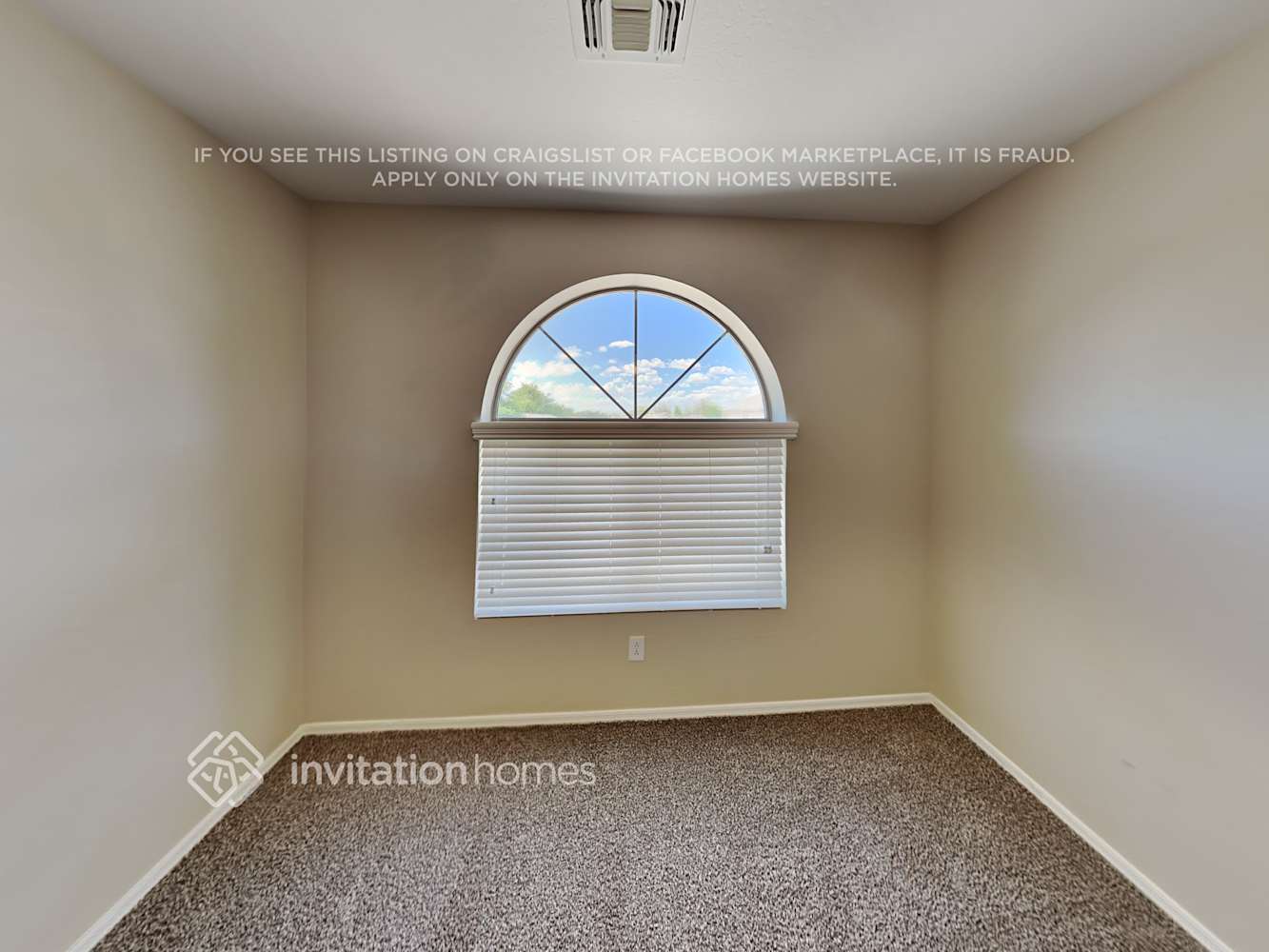 Building Photo - 3217 W Santa Cruz Ave