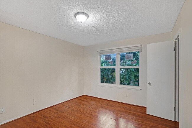 Building Photo - 2301 N Congress Ave