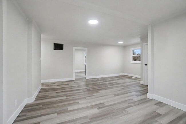 Building Photo - 4201 Lobata Pl