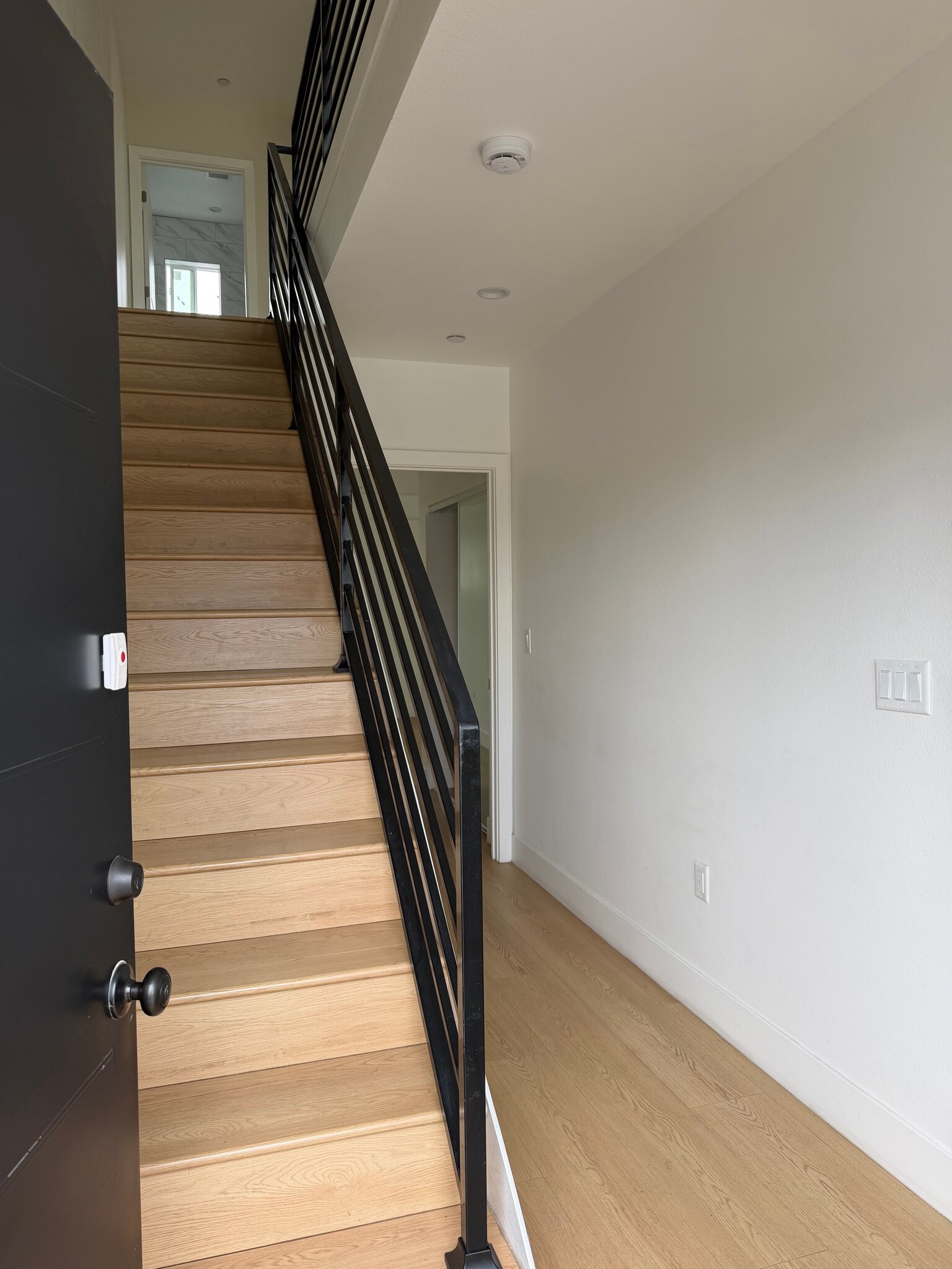 Building Photo - 1400 57th St