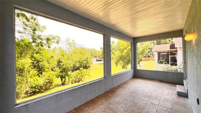 Building Photo - 949 Dekleva Dr
