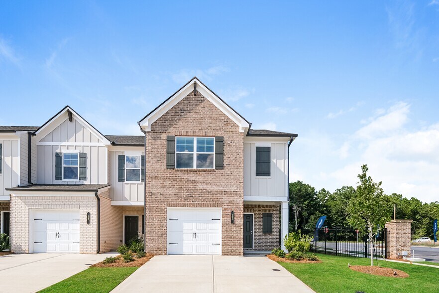 Building Photo - 11 RUBRA Ln