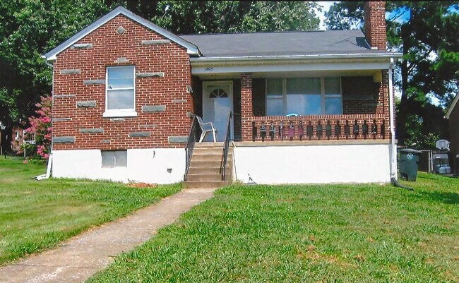 Primary Photo - 3 Bedroom Home in Lynchburg