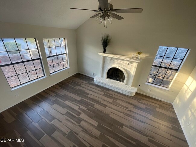 Building Photo - 1574 Rebecca Ann Dr