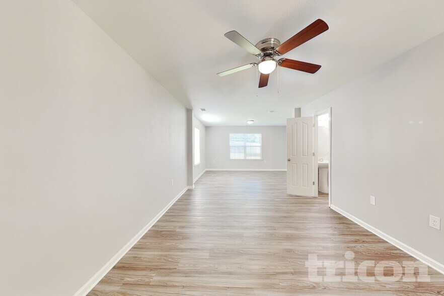 Building Photo - 3627 Alexander Forest Dr