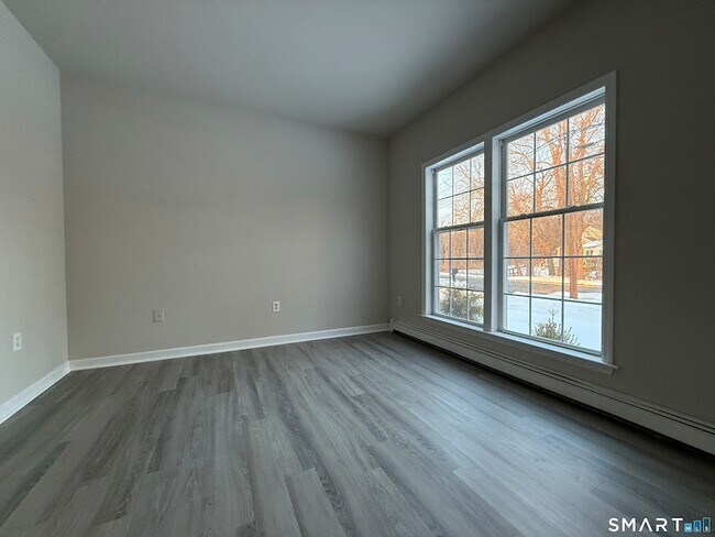 Building Photo - 40 Marlin Dr