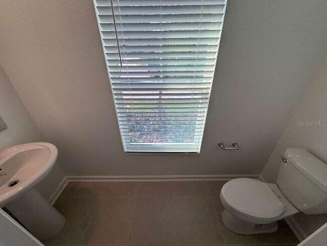 Building Photo - 6004 Zen Wy