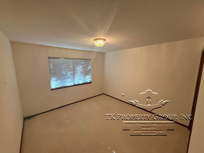 Building Photo - 17574 Patricia Way