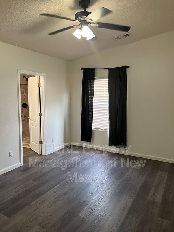 Building Photo - 3316 Prairie Ridge St SW