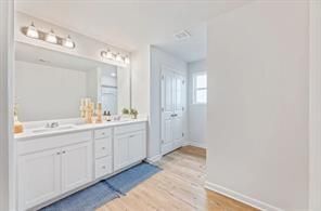 Building Photo - 5161 Sidney Square Dr