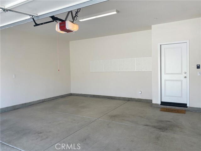 Building Photo - 2932 E Silver Sky Dr
