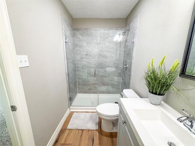 Building Photo - 12741 Lake Conroe Hills Dr