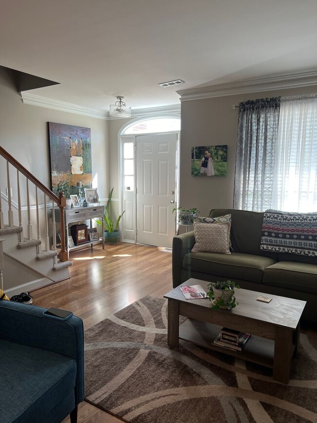 Building Photo - Charming Condo for Rent in River Plantatio...