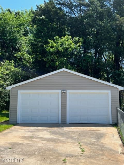 Building Photo - 3 br, 2 bath House - 1691 Old Linwood Rd