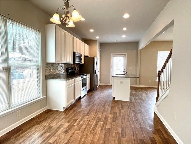 Building Photo - 458 Hardy Water Dr SE