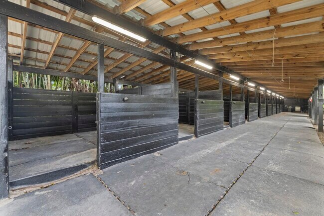 Building Photo - 14996 50th St S