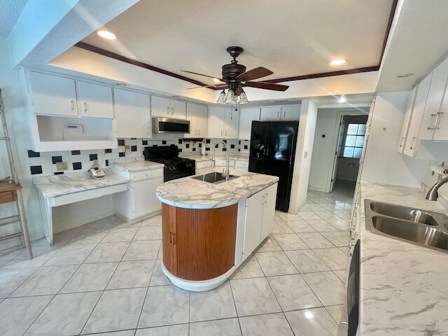 Building Photo - 5638 Country Lakes Dr