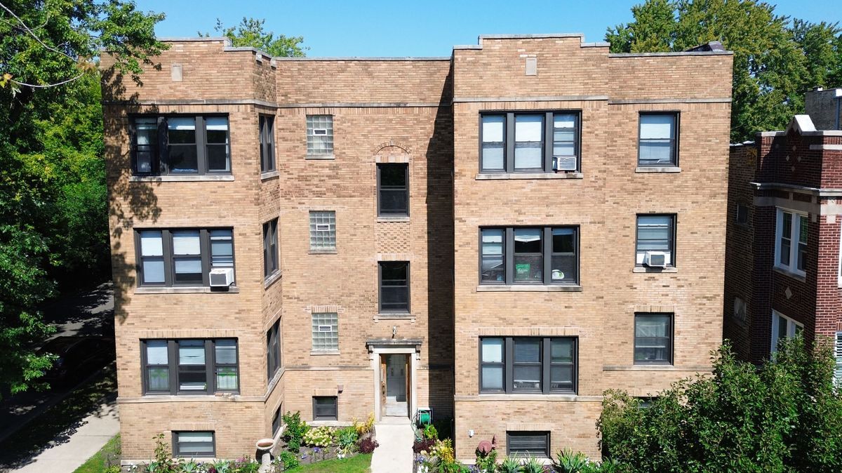 Building Photo - 1764 W North Shore Ave