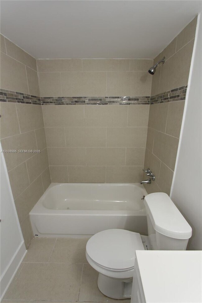 Building Photo - 801 NW 47th Ave