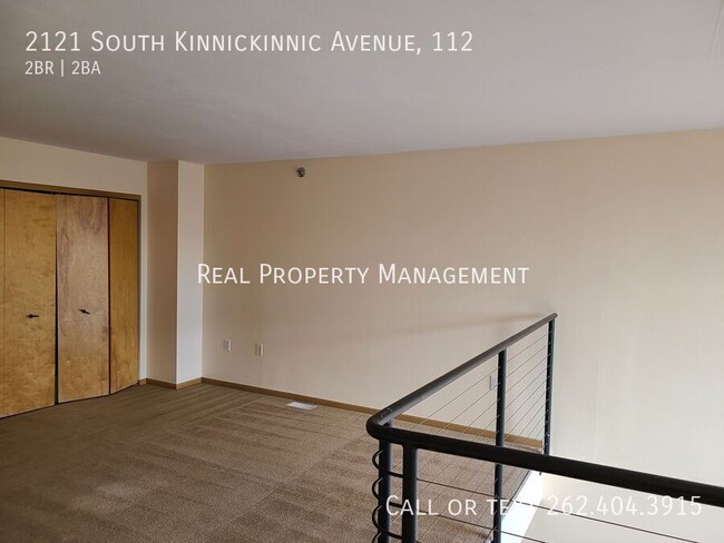 Building Photo - 2121 S Kinnickinnic Ave