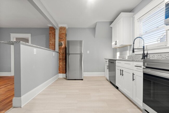 Building Photo - 2007 Westover Ave