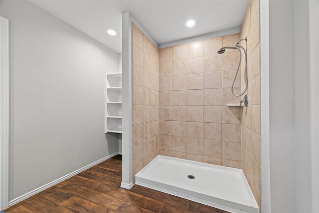 Building Photo - 21501 Rustic Elm Dr