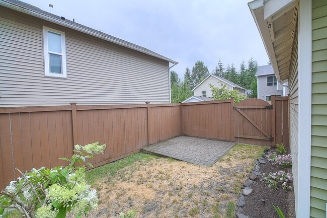 Building Photo - 3Bd/2.5Ba Snoqualmie Home