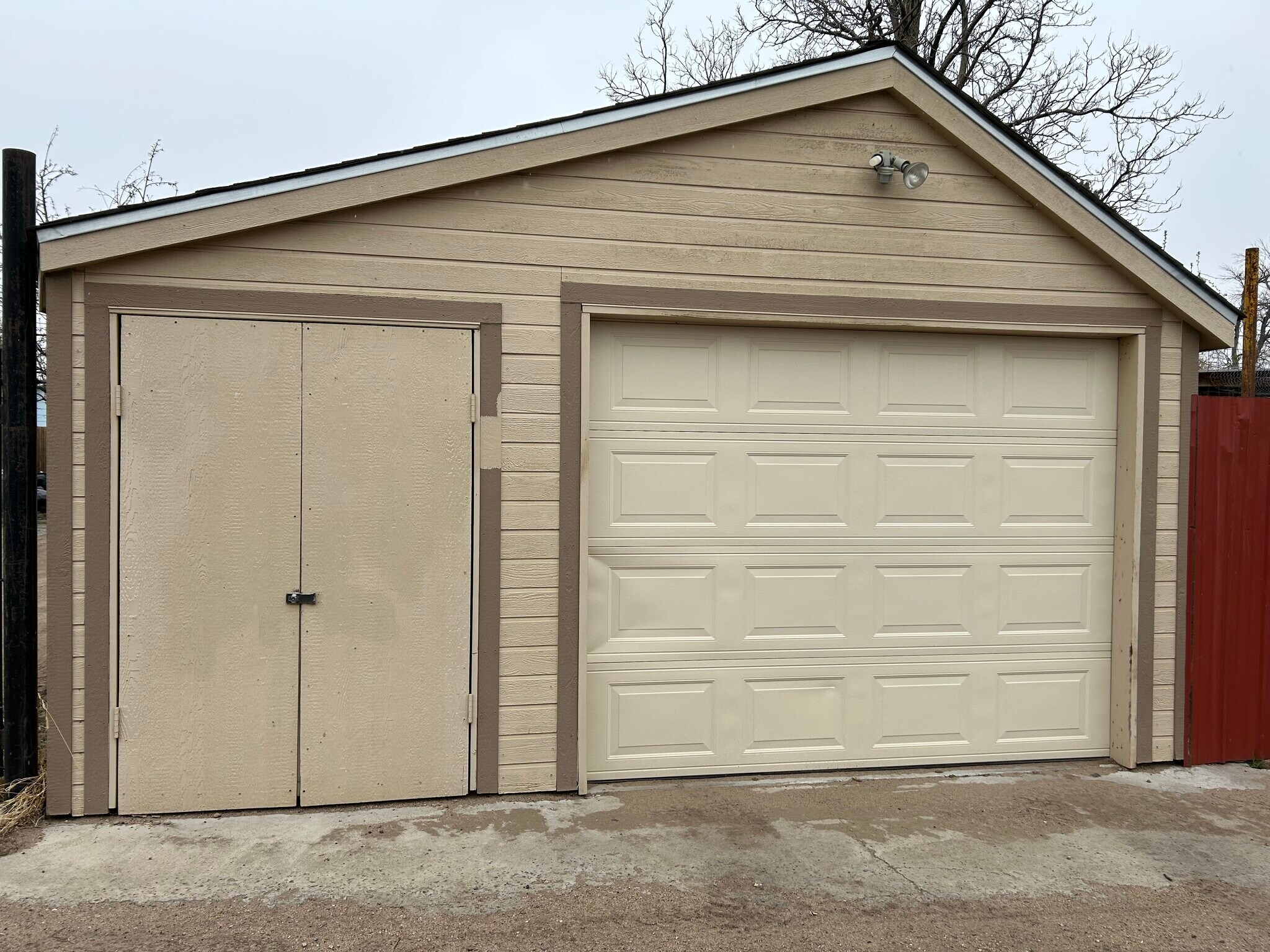 Garage for basement unit - 1524 3rd Ave