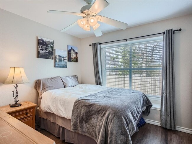 Building Photo - Comfort & Convenience in the Heart of Round Rock-1813 Southeastern Trl