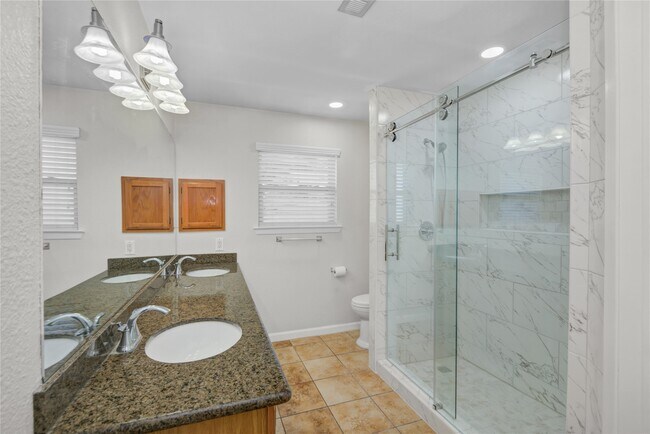 Building Photo - 16739 Selder Dr