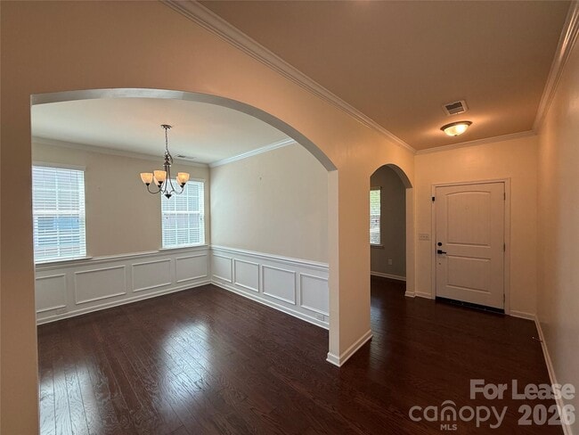 Building Photo - 6911 Agnew Dr