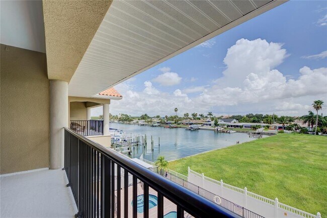 Building Photo - 300 Capri Blvd
