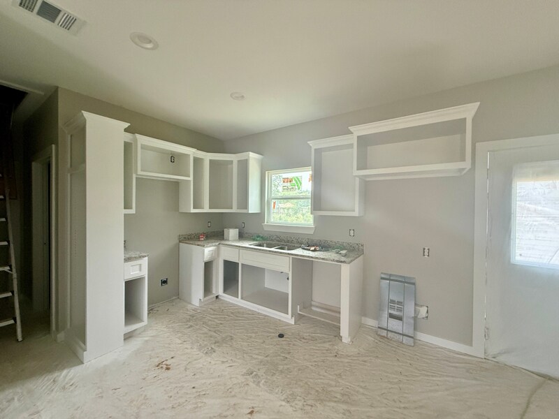 Building Photo - 408 S Gibson St