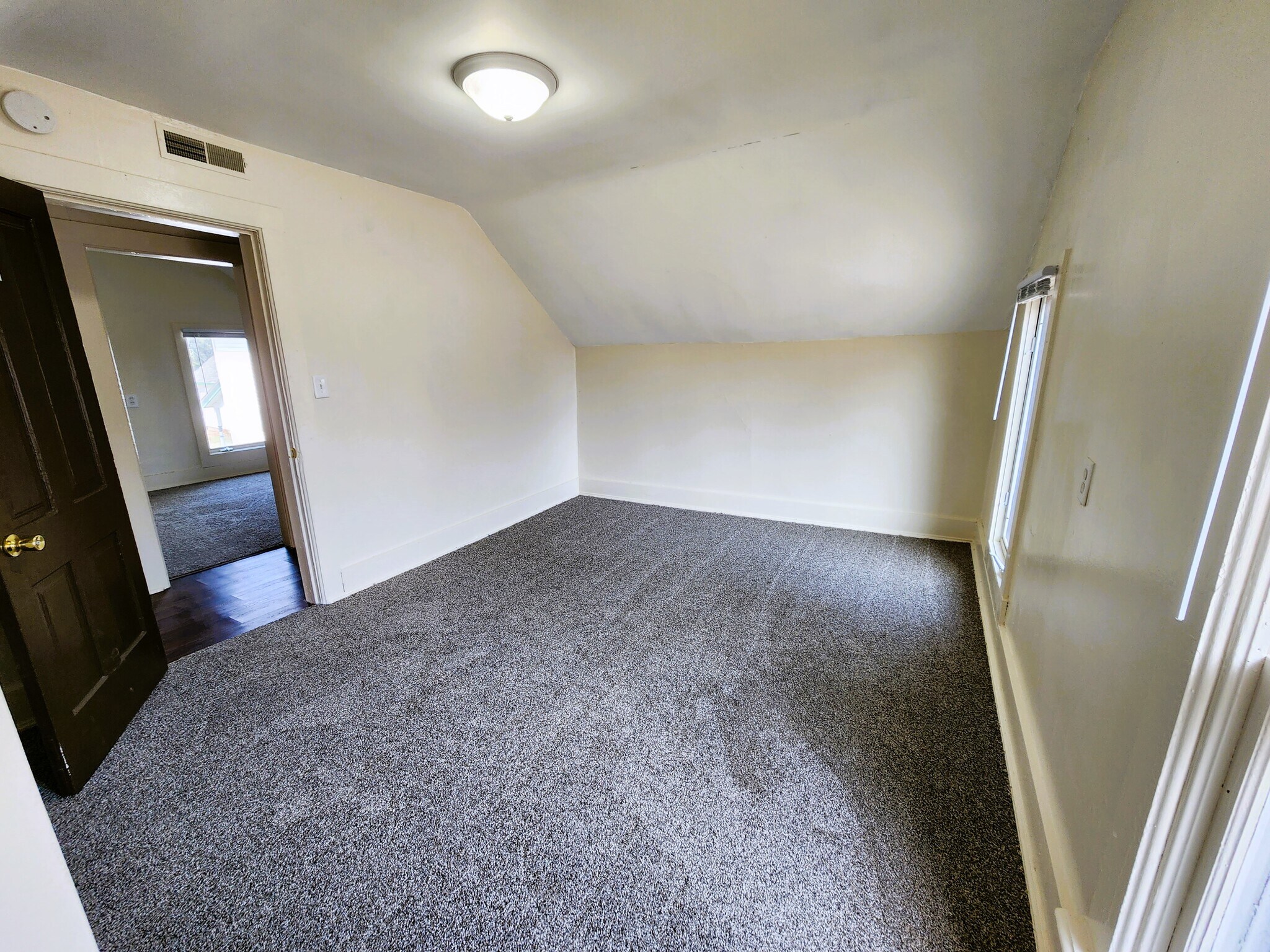 Bedroom - 419 Olmstead St