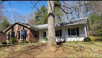Building Photo - 324 Heather Ct