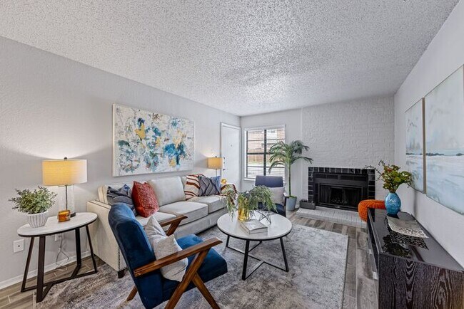 Building Photo - B2 | Lease Today and Receive 6 Weeks Free. *Restrictions apply.
