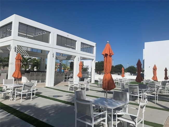 Building Photo - 6404 NW 105th Pl