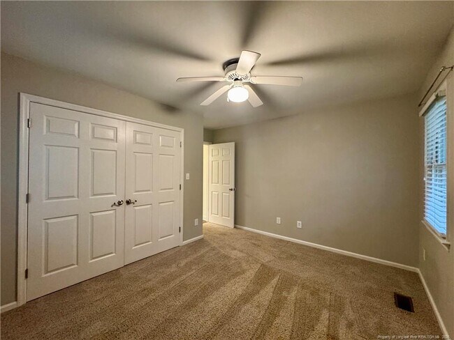 Building Photo - 200 Horseshoe Dr
